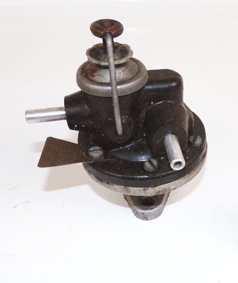 Alte Benzinpumpe Kraftstoffpumpe für Wartburg Oldtimer