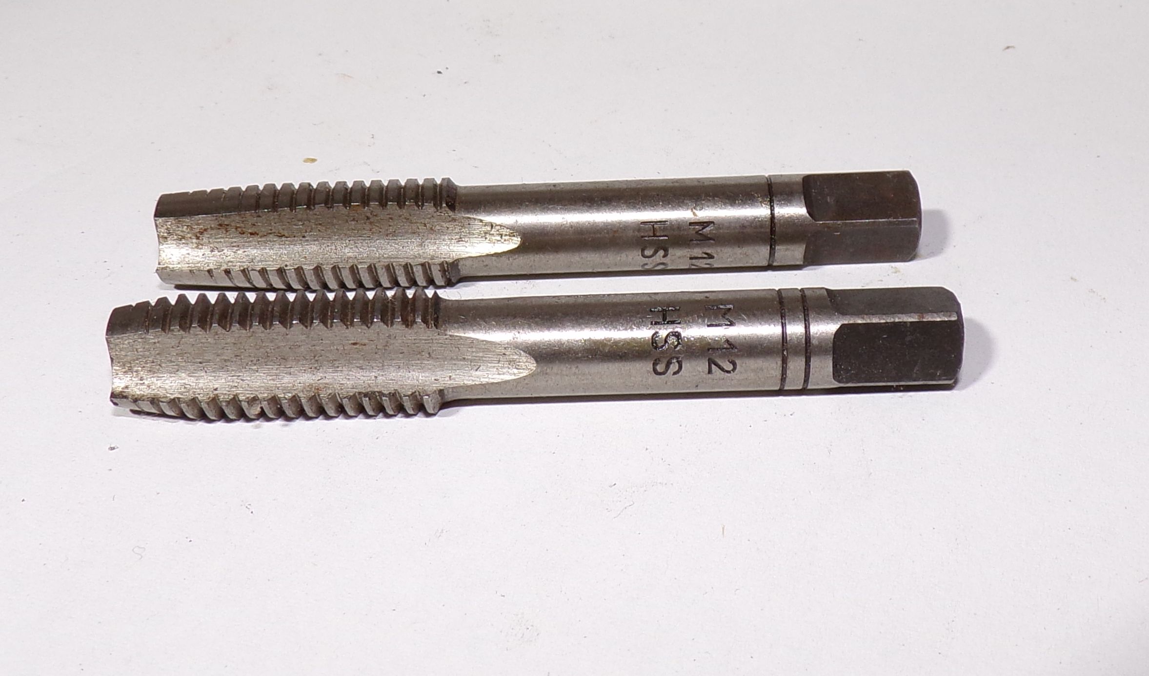 Gewindebohrer M12 Fertigschneider 2teilig Gewindeschneider HSS
