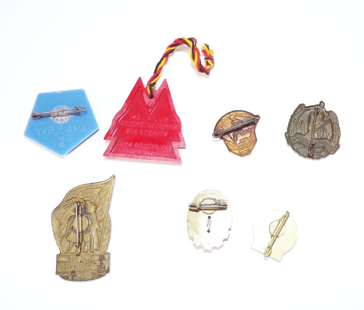 Abzeichen DDR Konvolut Oberhof Leipziger Messe GST Freundschaft GDR