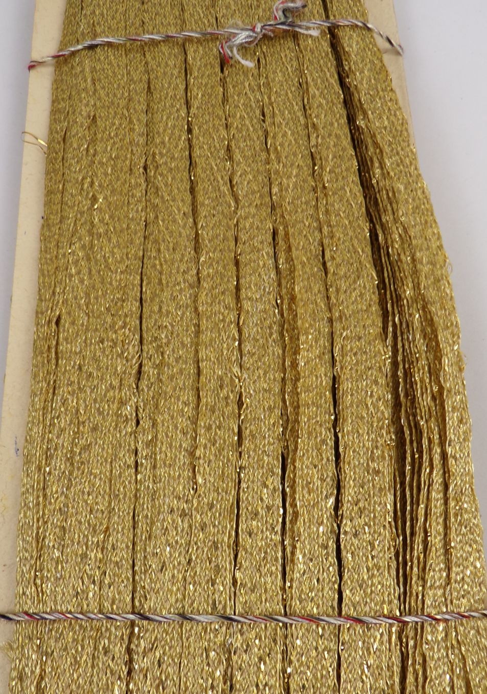 Borte Brokat Goldborte 50 Meter Handarbeit Antik Tracht Mittelalter true Vintage Borte Brokat Goldborte 50 Meter Handarbeit Antik Tracht Mittelalter true Vintage