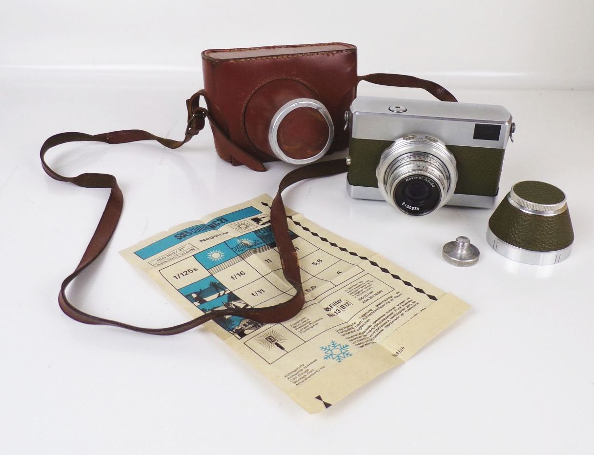 Werra Kamera Suchkamera Analogkamera Grün Ledertasche