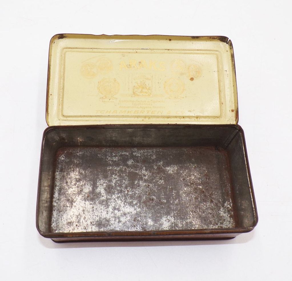 Alte Araks Zigaretten Blechdose um 1900 Tchamkerten Alte Araks Zigaretten Blechdose um 1900 Tchamkerten