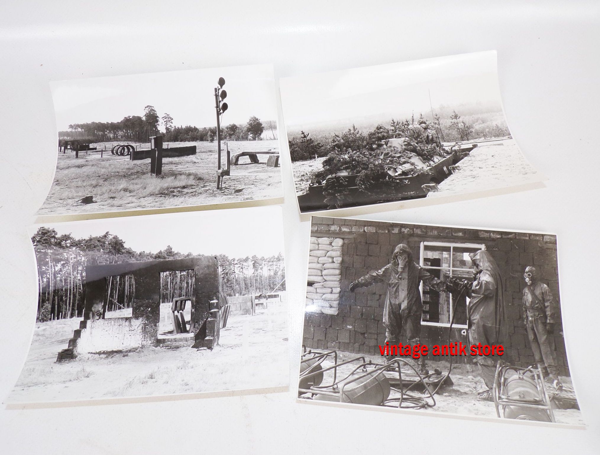 Konvolut NVA Fotos Panzer Technik Gasmasken KC Aufklärung ABC Abwehr 1970er 