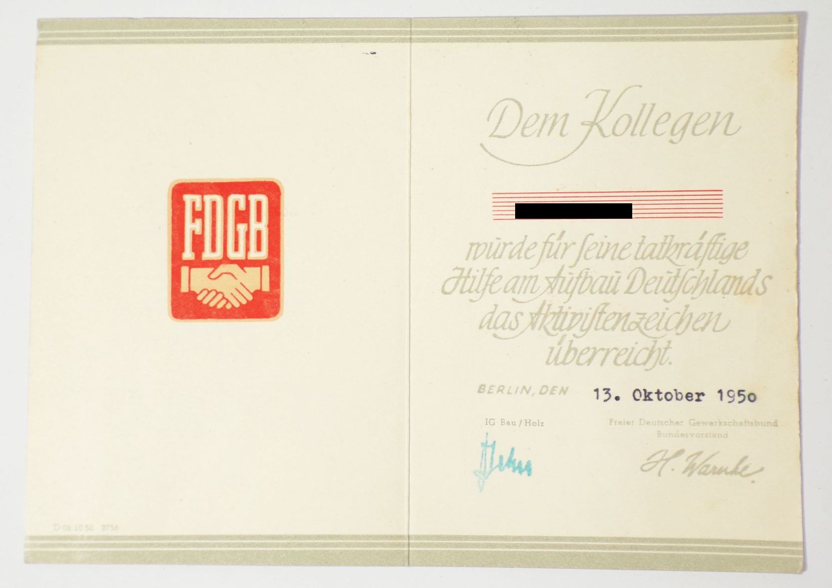 DDR Auszeichnung Aktivist VEB mit Urkunde und Etui Abzeichen