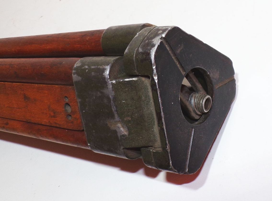 Altes Dreibeinstativ XXL Holz Metall wohl 2 Wk Wehrmacht Stativ