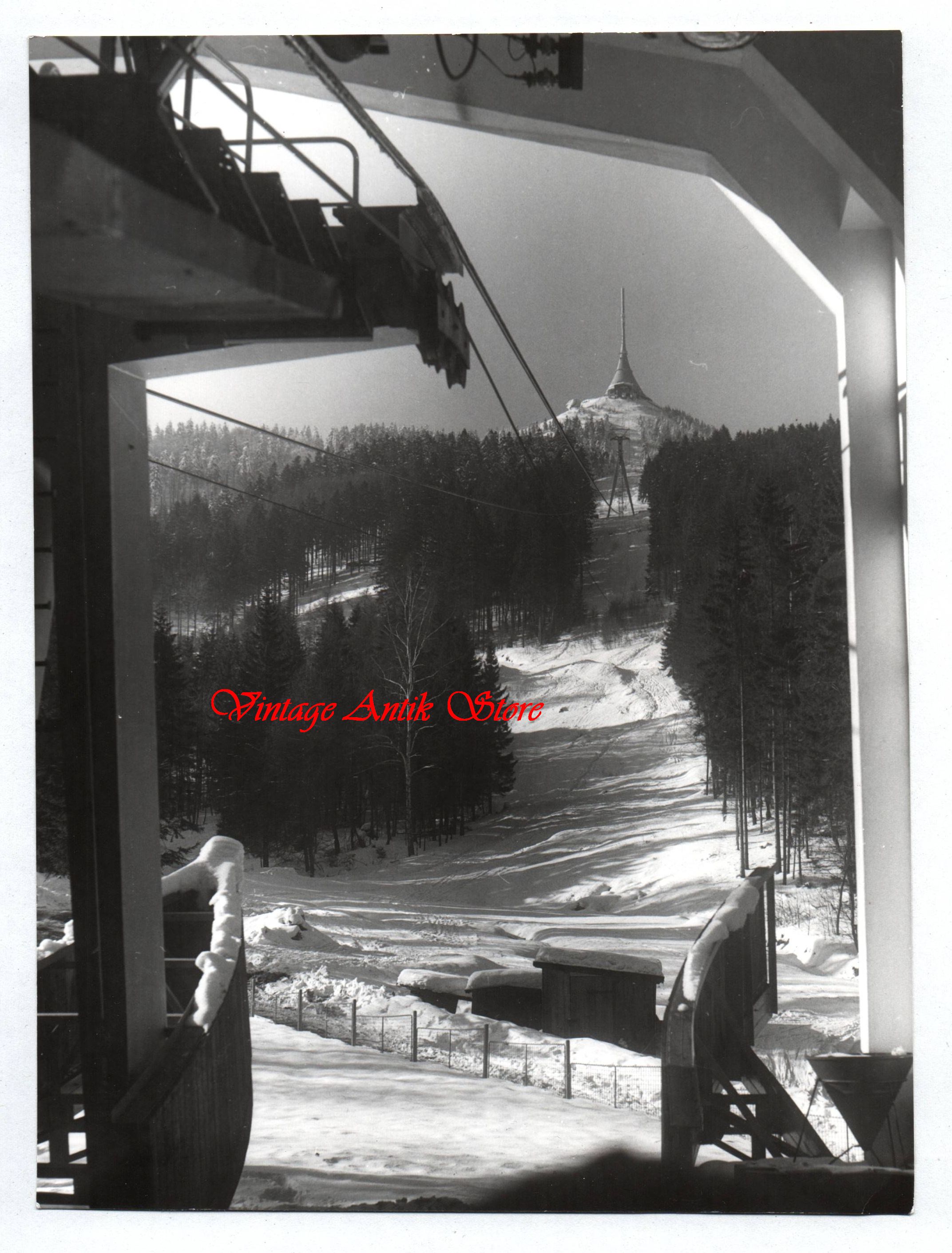 Foto Serie Jeschken im Winter um 1970 Zittauer Gebirge Praga LKW 
