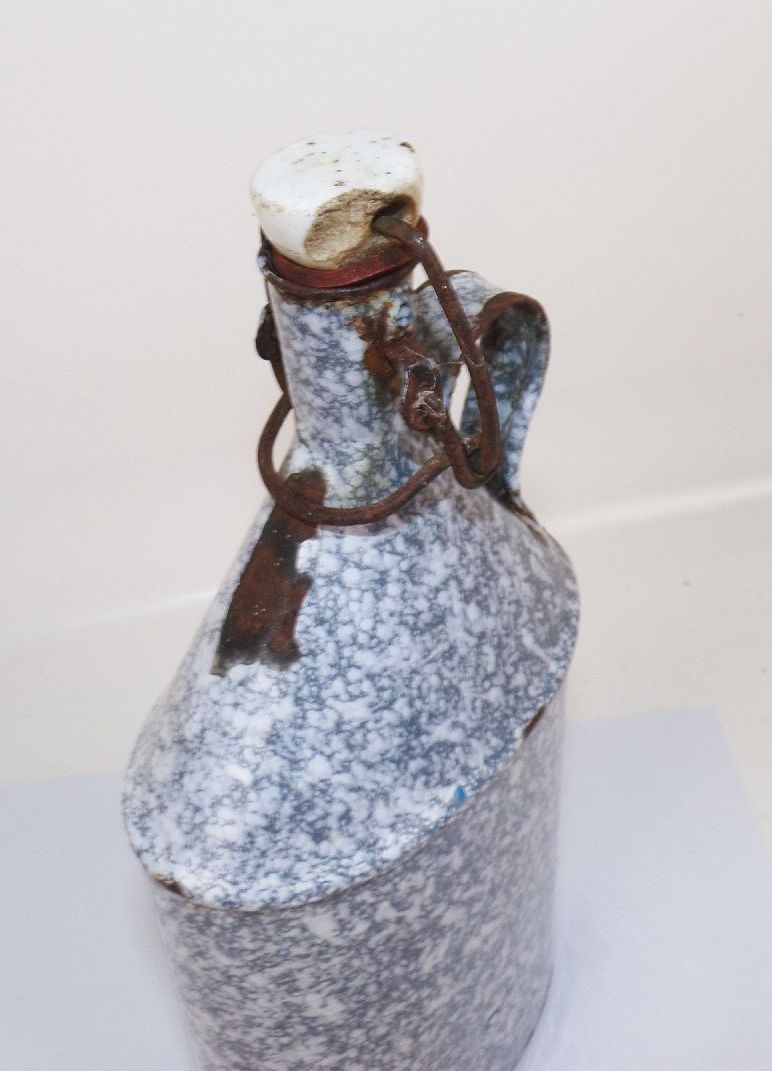 Alte Emaille Trinkflasche Flasche Verschluss Weiss Grau Vintage 