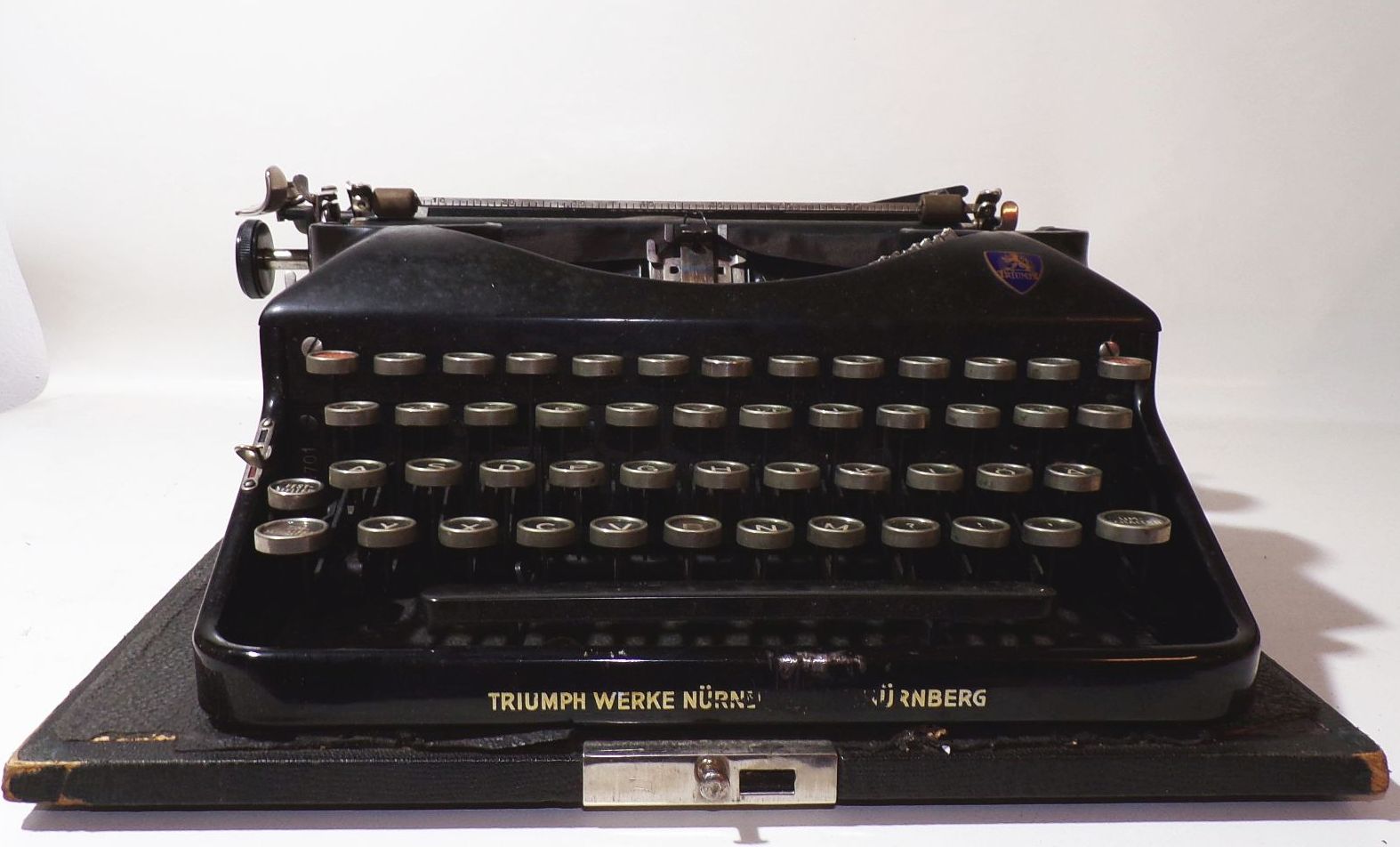 Alte Triumph Schreibmaschine typewriter Alte Triumph Schreibmaschine typewriter