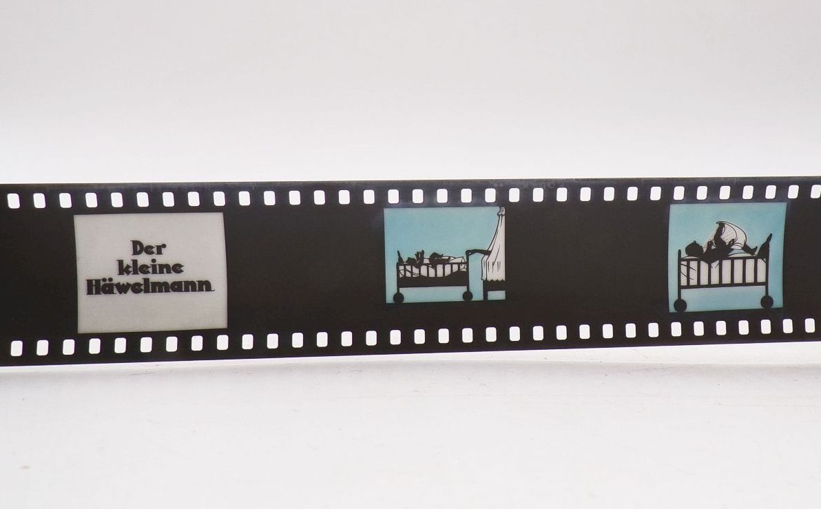 Alter Rollfilm Der kleine Häwelmann Soldat mit 3 Pfennigen Diafilm für Pouva Alter Rollfilm Der kleine Häwelmann Soldat mit 3 Pfennigen Diafilm für Pouva