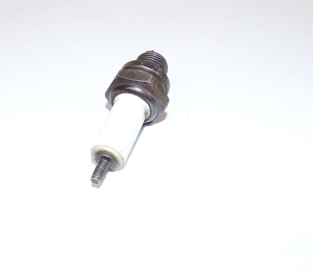 Alte Zündkerze TAT3 A7,5 9 C III 67 3 Oldtimer 