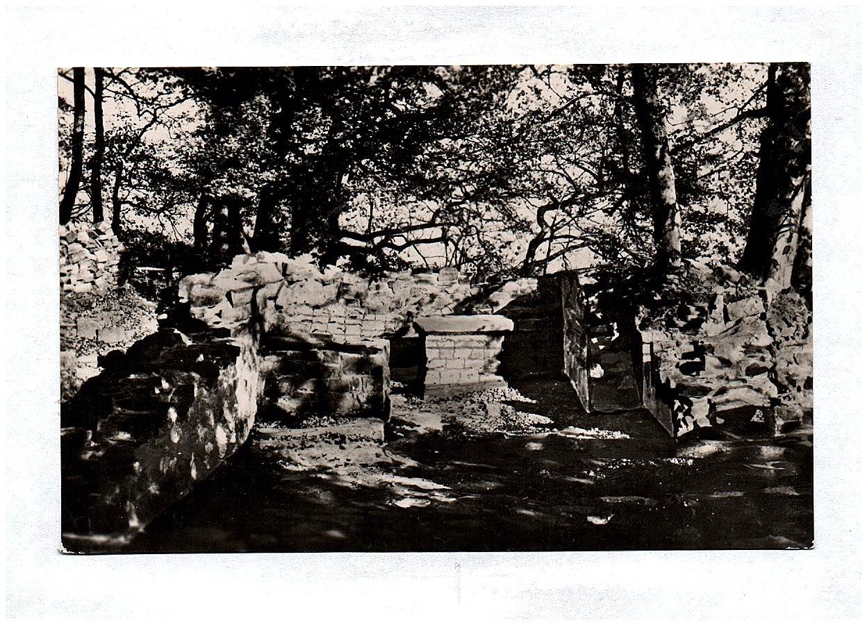 Foto Ak Römhild Thüringen Michaeliskapelle auf der Steinsburg DDR 1972 Foto Ak Römhild Thüringen Michaeliskapelle auf der Steinsburg DDR 1972