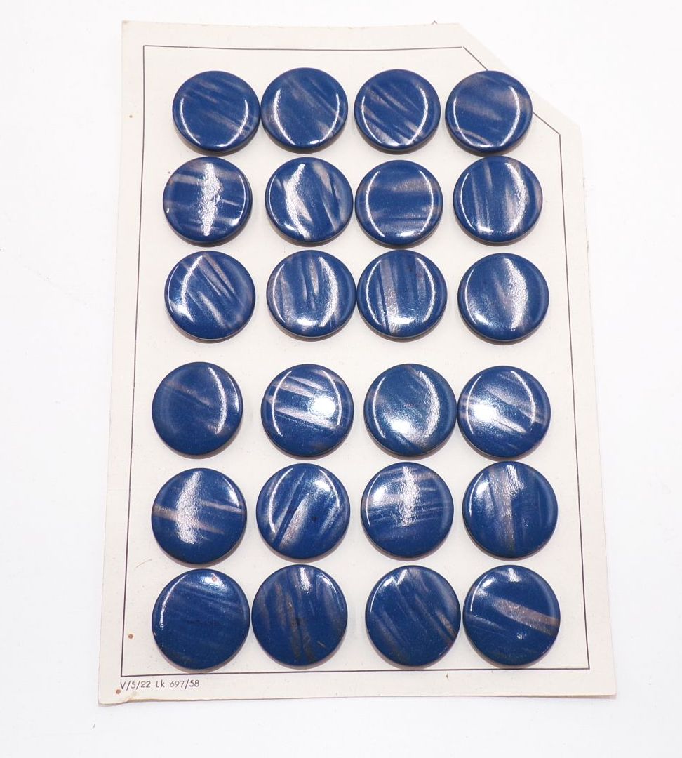 Alte Knöpfe blau mit Muster rund 24 Stück 1958 true Vintage Alte Knöpfe blau mit Muster rund 24 Stück 1958 true Vintage