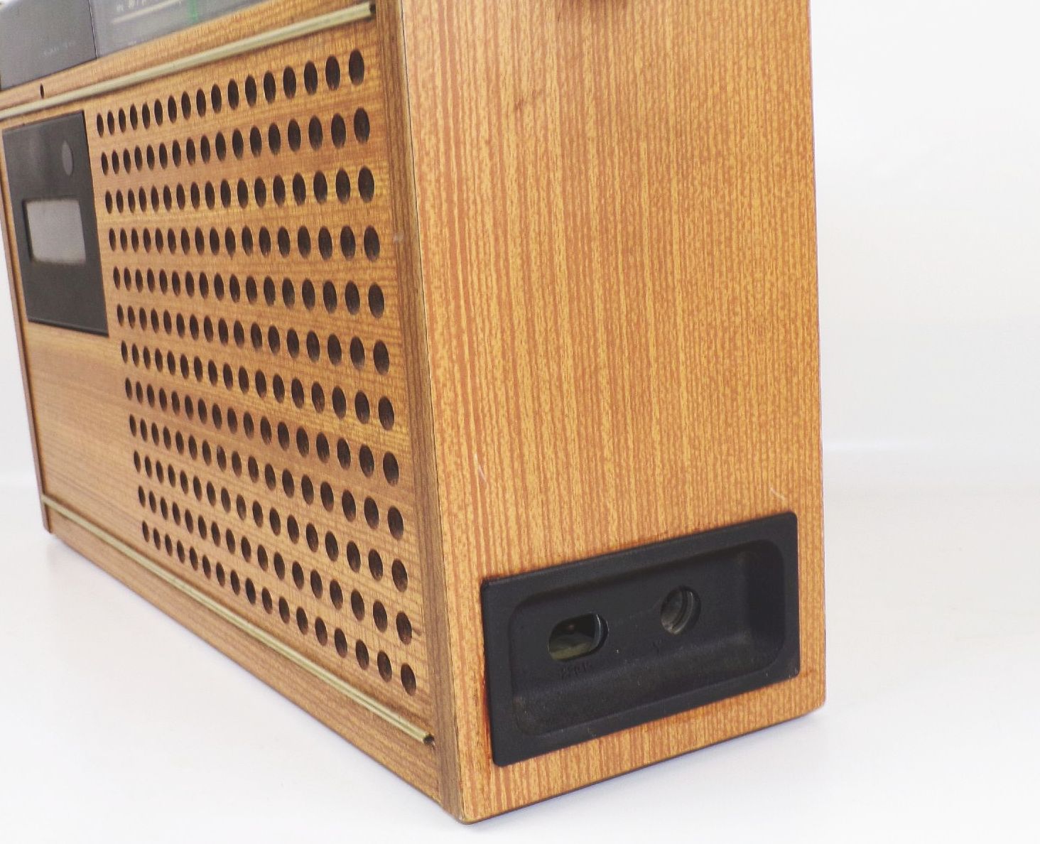 DDR Kassettenrekorder R160 Radio defekt