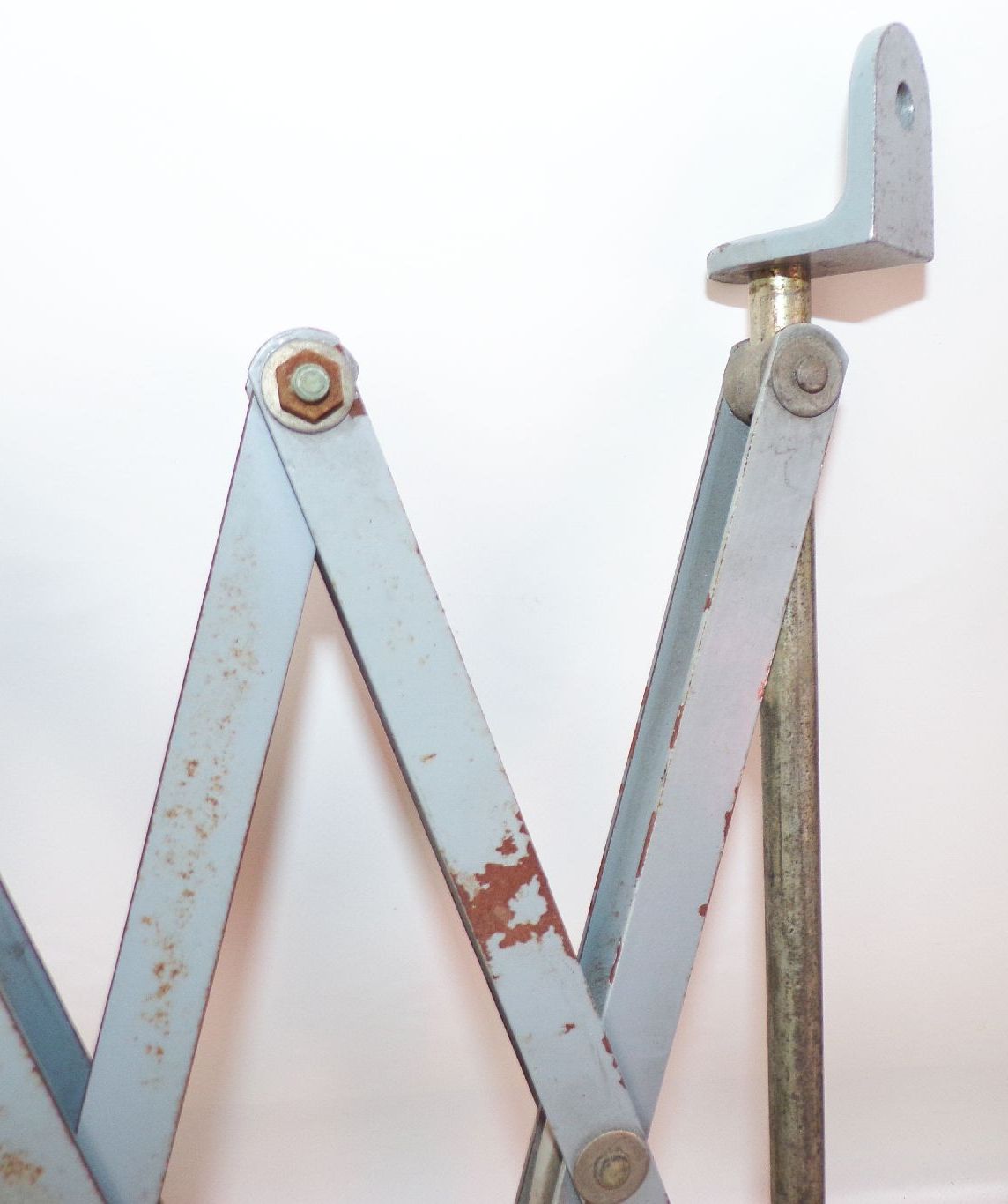 Alte Midgard R1 Scherenlampe Werkstattlampe