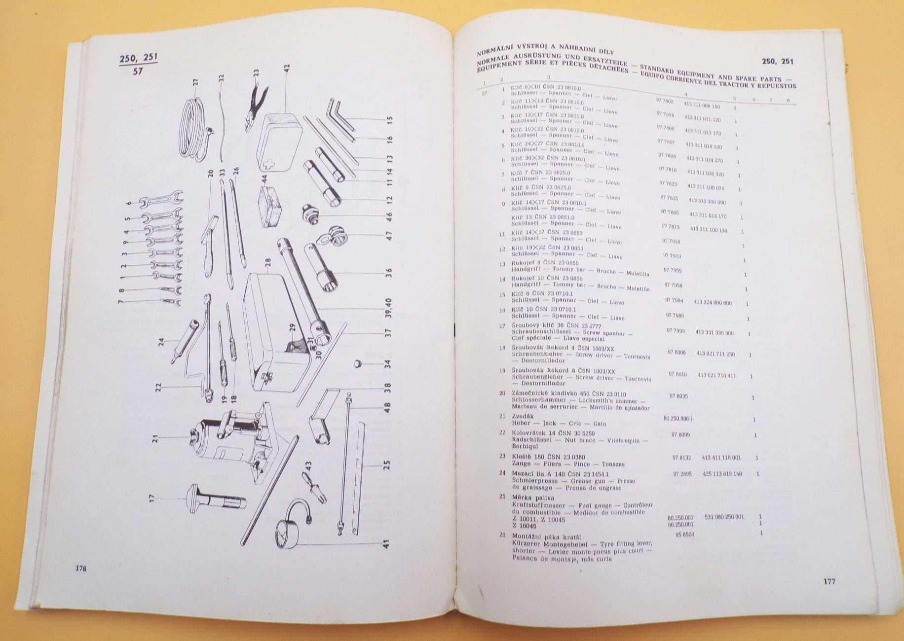 Ersatzteilliste Zetor 10011 10045 16045 Original