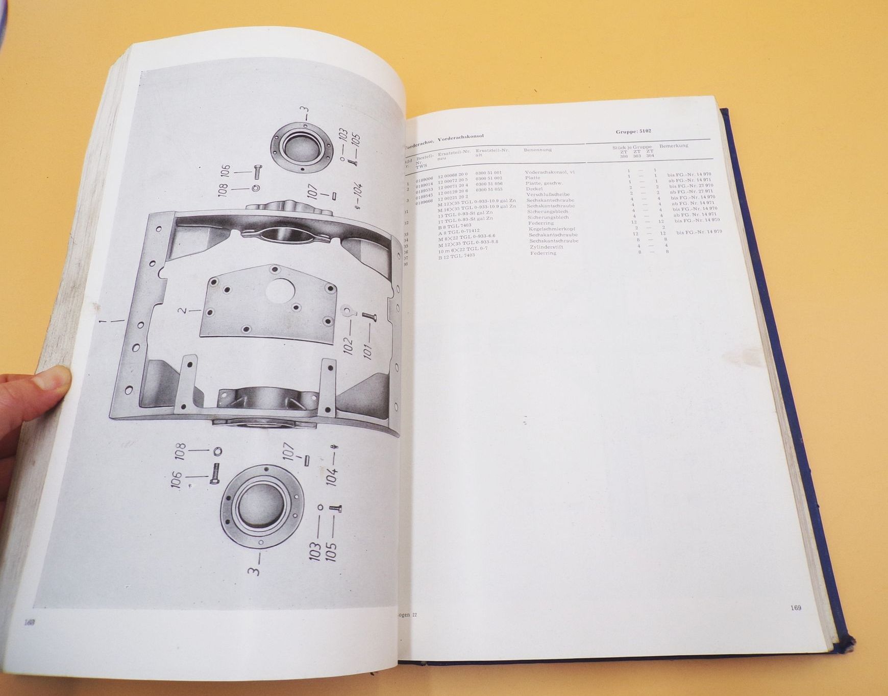 Ersatzteilkatalog ZT 300 3 4 VEB Traktorenwerk Schönebeck 1975 Original DDR