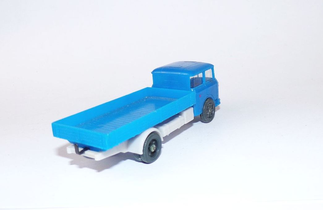 Alter Skoda LKW Pritsche H0 blau wohl Permot Hruska Alter Skoda LKW Pritsche H0 blau wohl Permot Hruska
