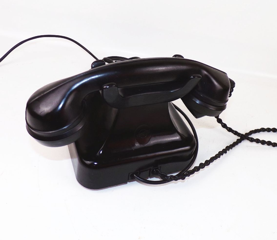 Nordfern W38 Telefon Schwarz Bakelit mit Wählscheibe true vintage