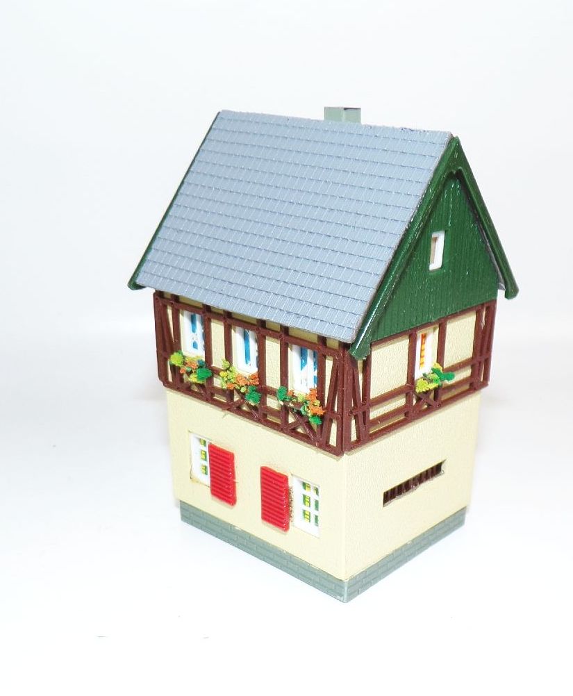 Altes Vero Modell Fachwerkhaus Klein mit Originalkarton Spur TT H0