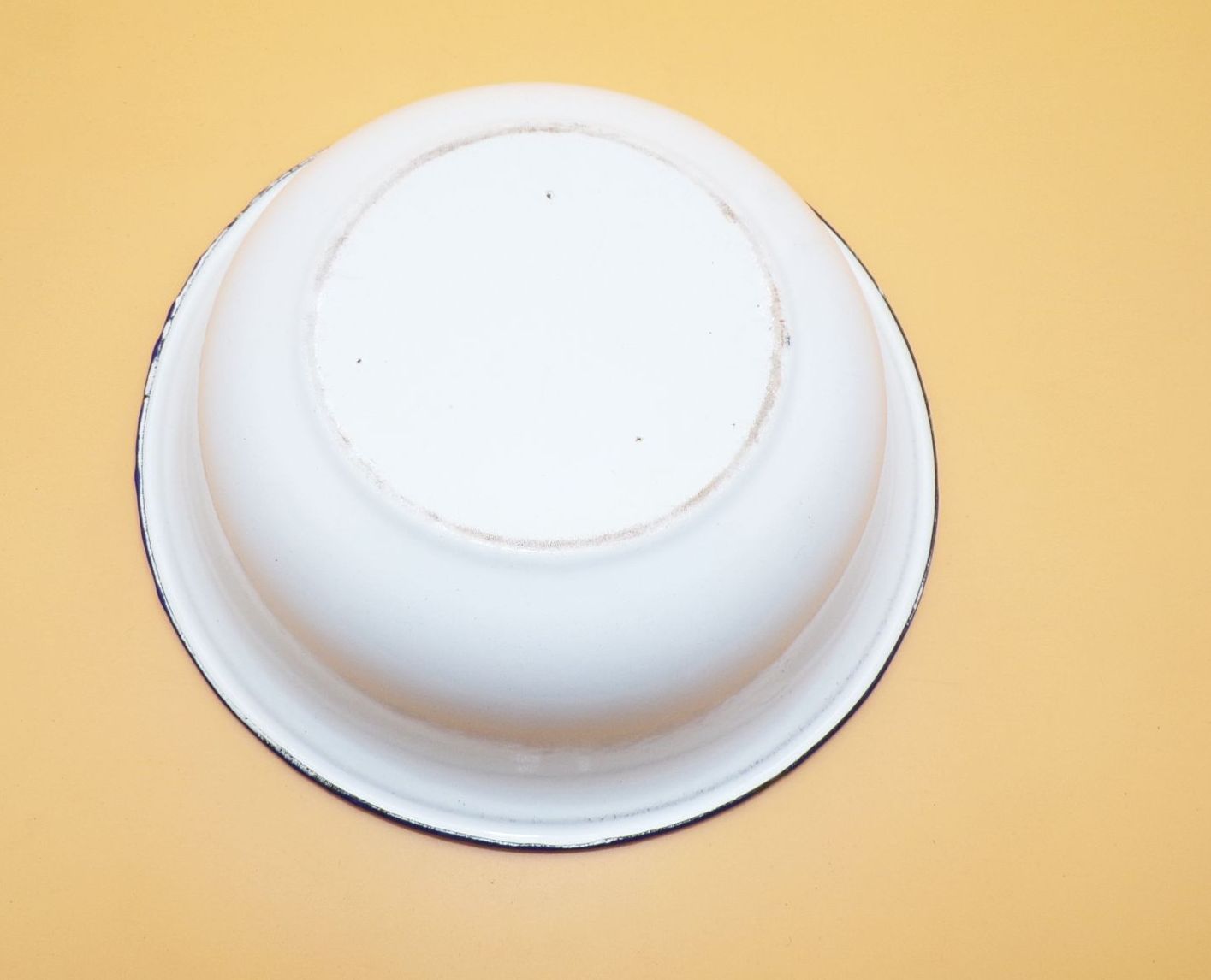 Alte Emaille Schüssel Pflanzschale blauer Rand Gartendeko Pflanzschale