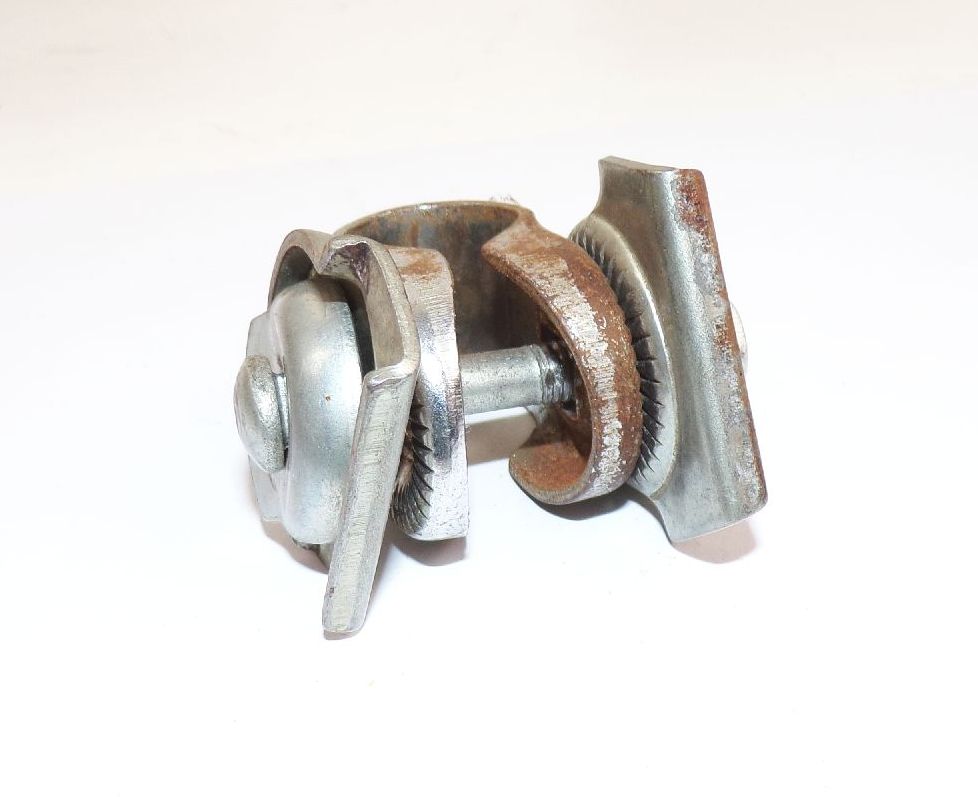 Möve Sattelklemme Schelle Halter altes Fahrrad Ersatzteil Oldtimer 