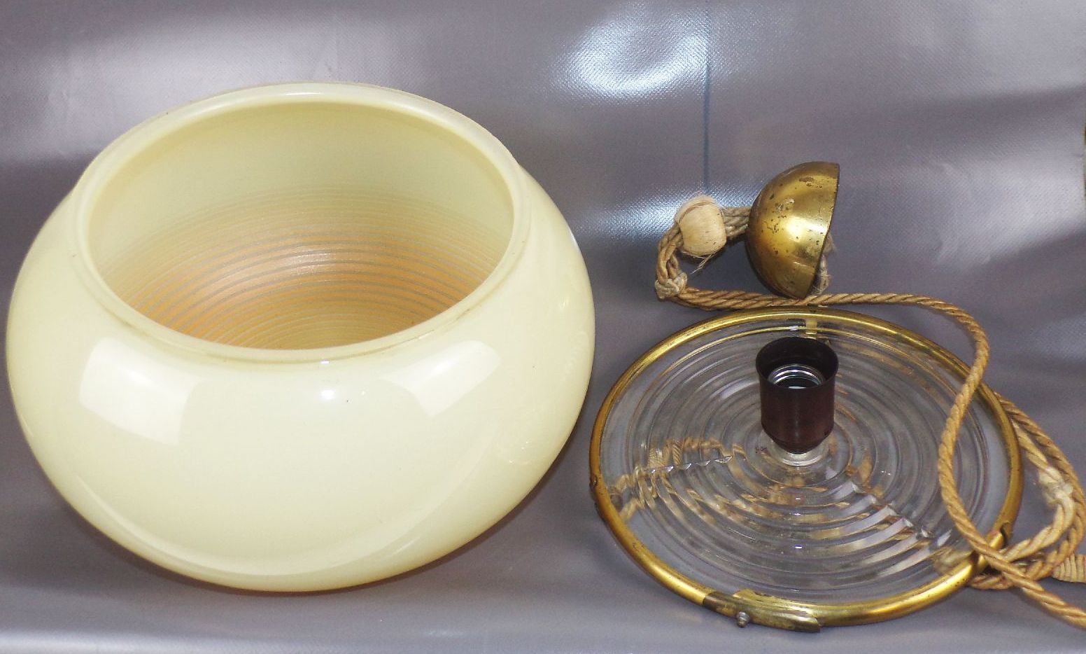 Alte Art Deco Pendelleuchte Deckenlampe E27 Glas Vintage