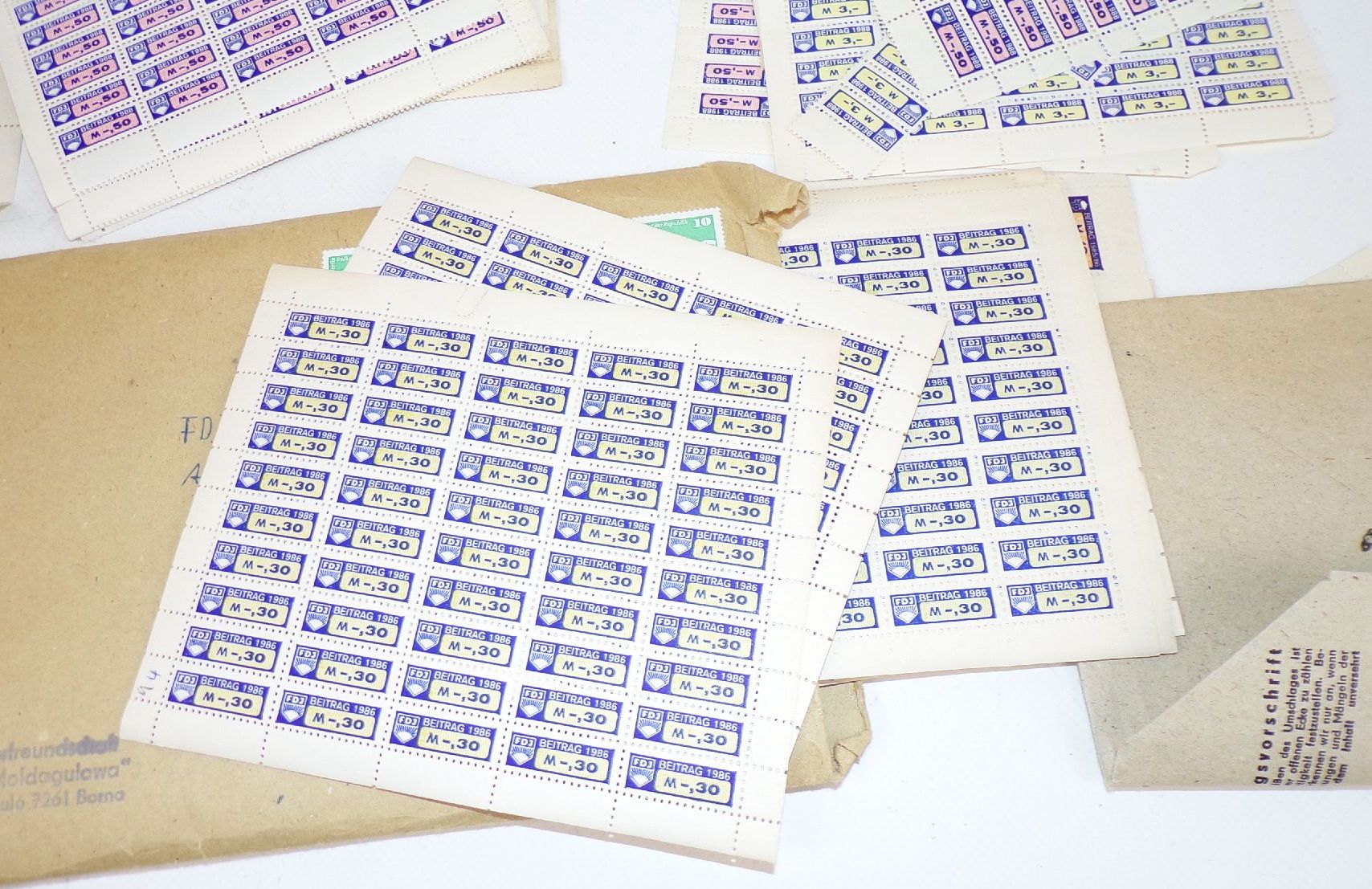 Konvolut FDJ Beitragsmarken Marken Spendenmarken Bögen