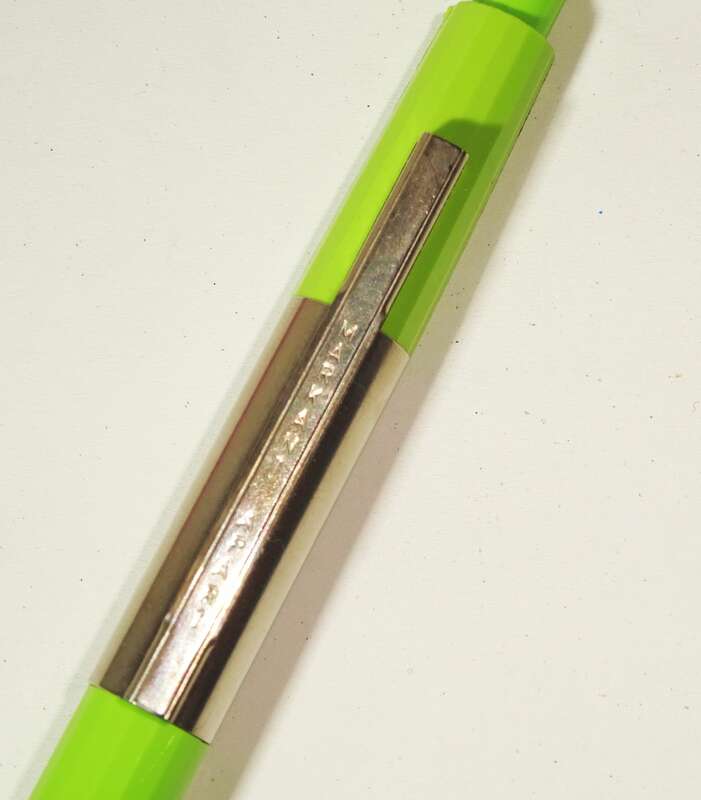 DDR 4 x Kugelschreiber Markant Apart Grün Etui vintage 