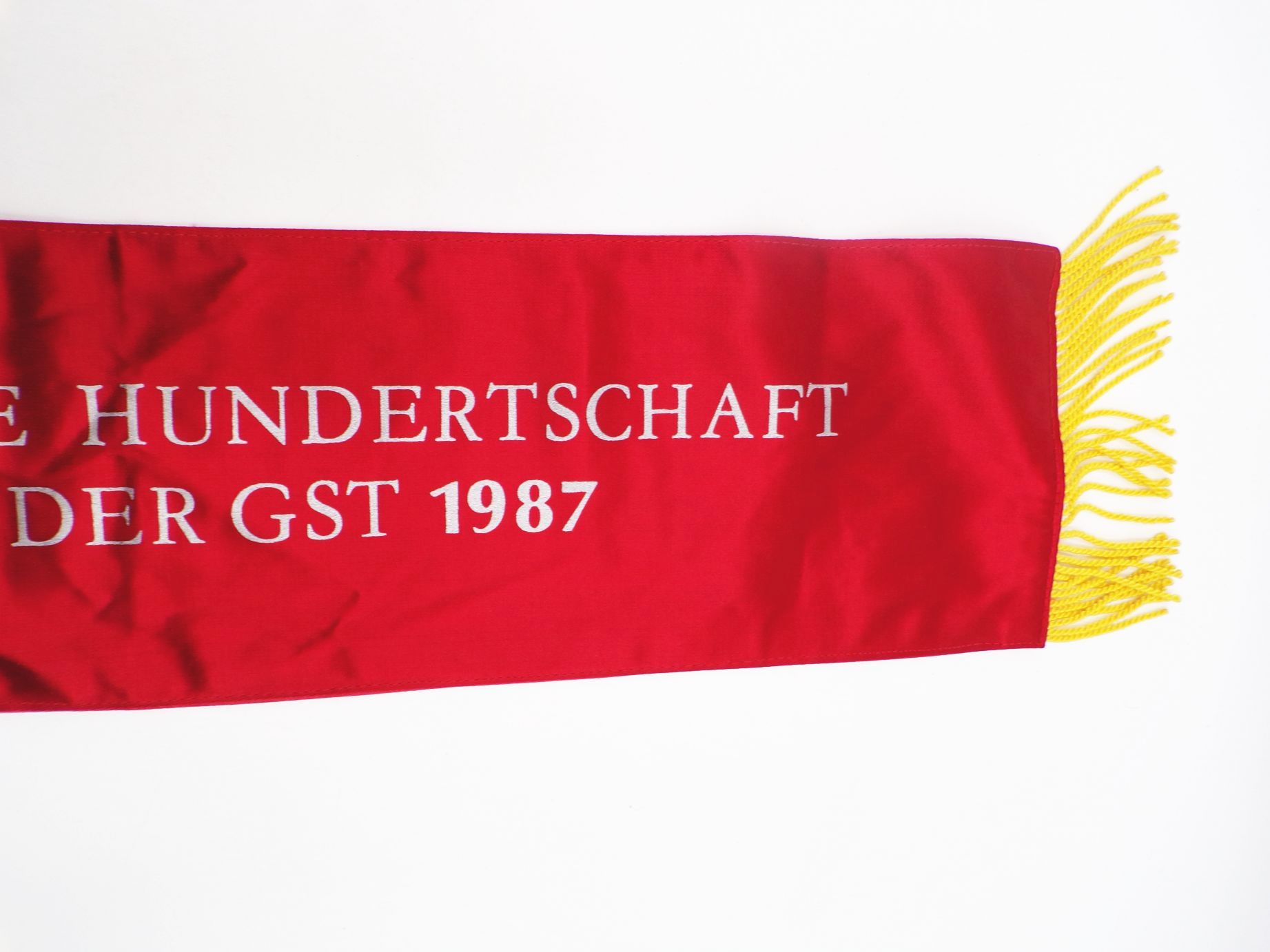 Alter Wimpel Seiden Banner Beste Hundertschaft der GST 1987 Alter Wimpel Seiden Banner Beste Hundertschaft der GST 1987