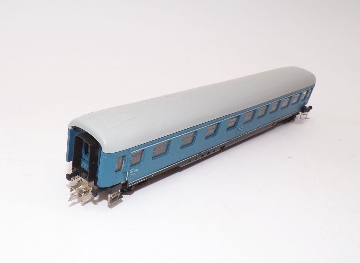Alter Zeuke TT Schnellzugwagen Blau DR Alter Zeuke TT Schnellzugwagen Blau DR