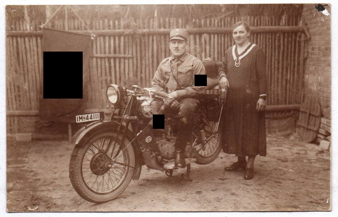 Foto Ak SA Mann auf NSU Motorrad um 1935 1940 Fahne Oldtimer 