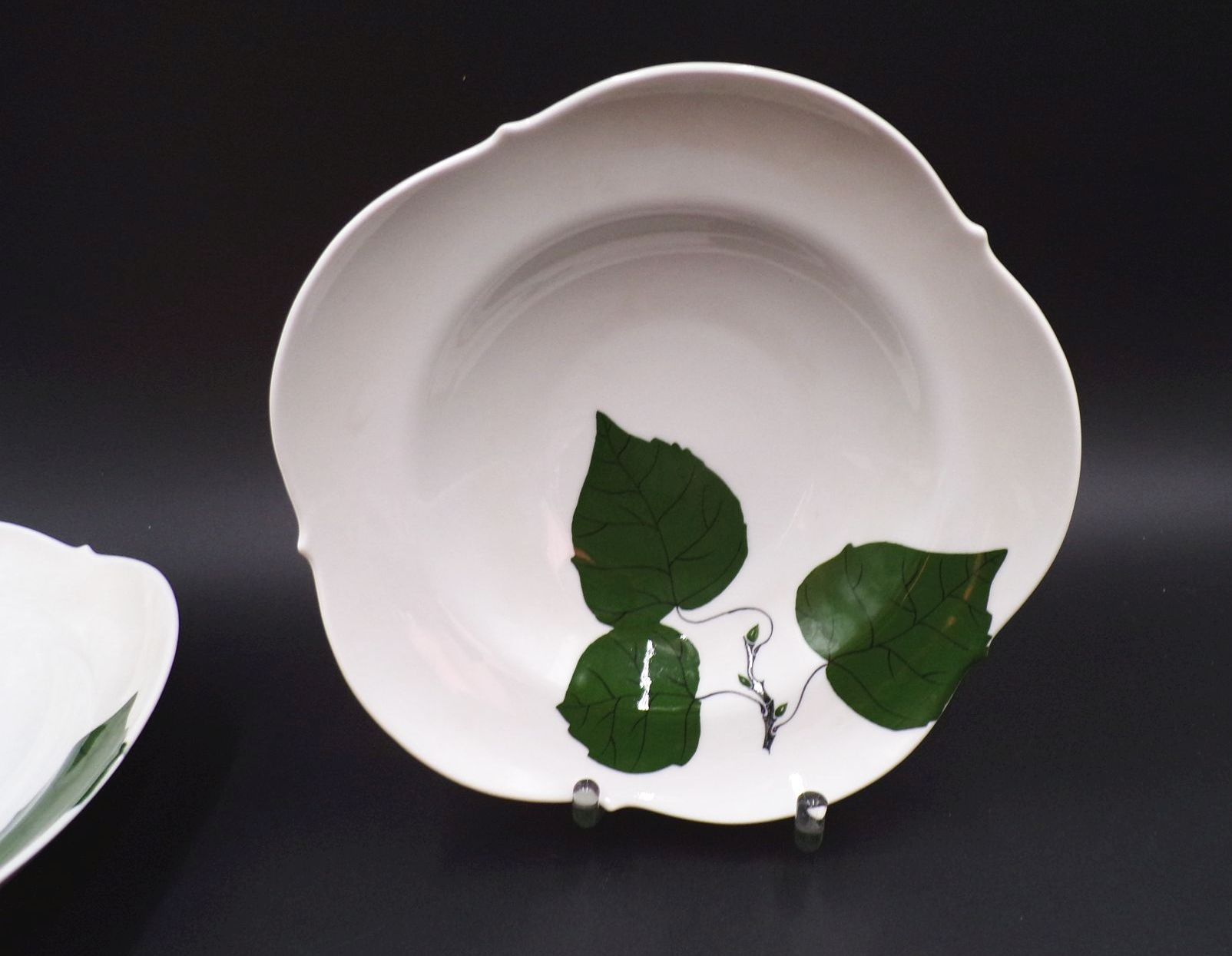 Meissen Suppenteller 2 Wahl Dekor Weinlaub großer Ausschnitt 2 Stück