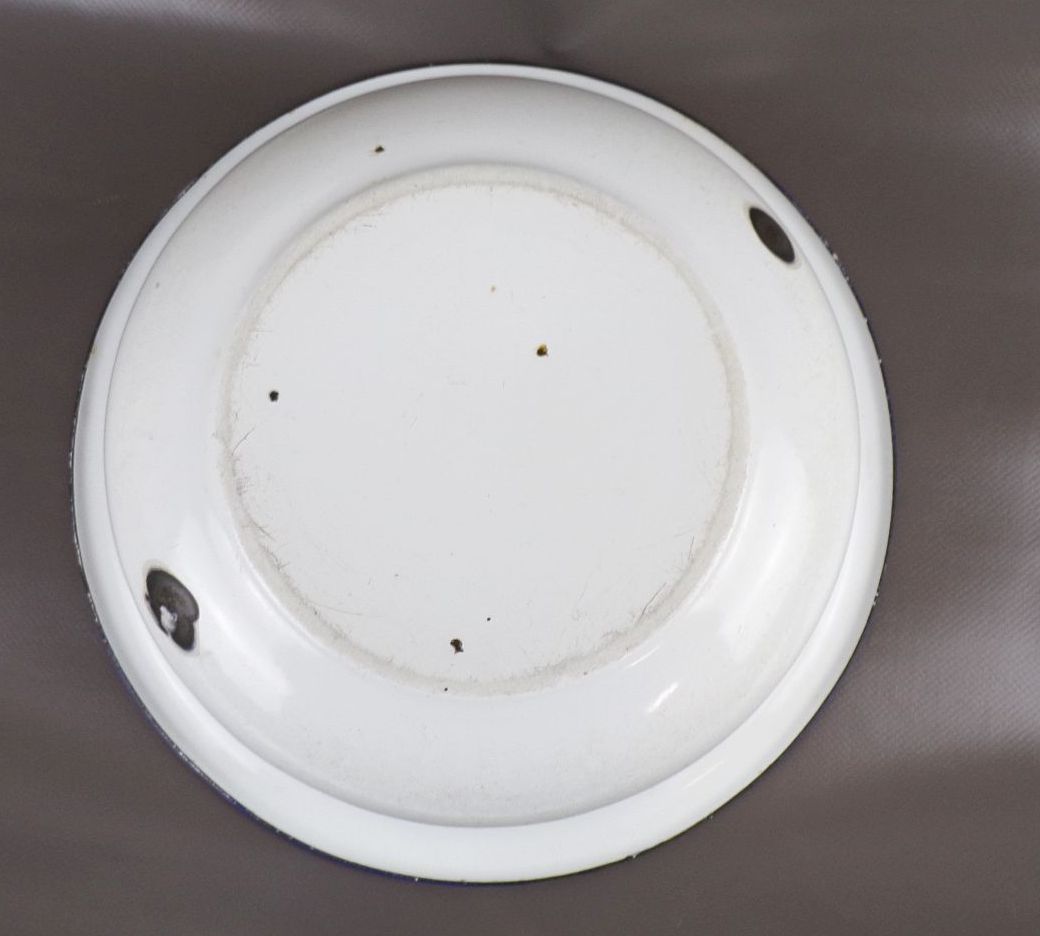 Alte Emailschüssel Pflanzschale blau weiß Emaille Gartendeko