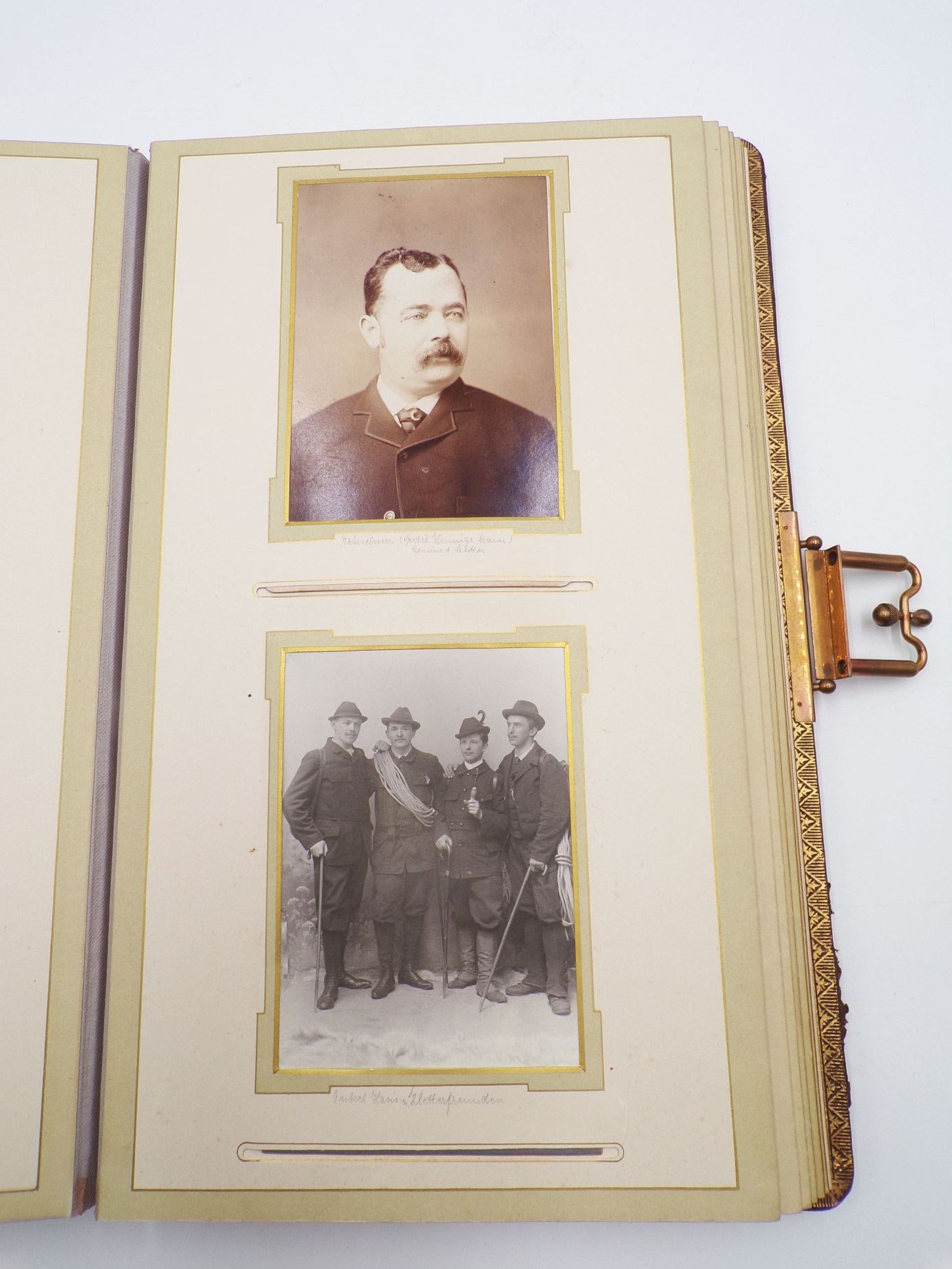 Altes Familien Fotoalbum Stade 1895 Prachteinband