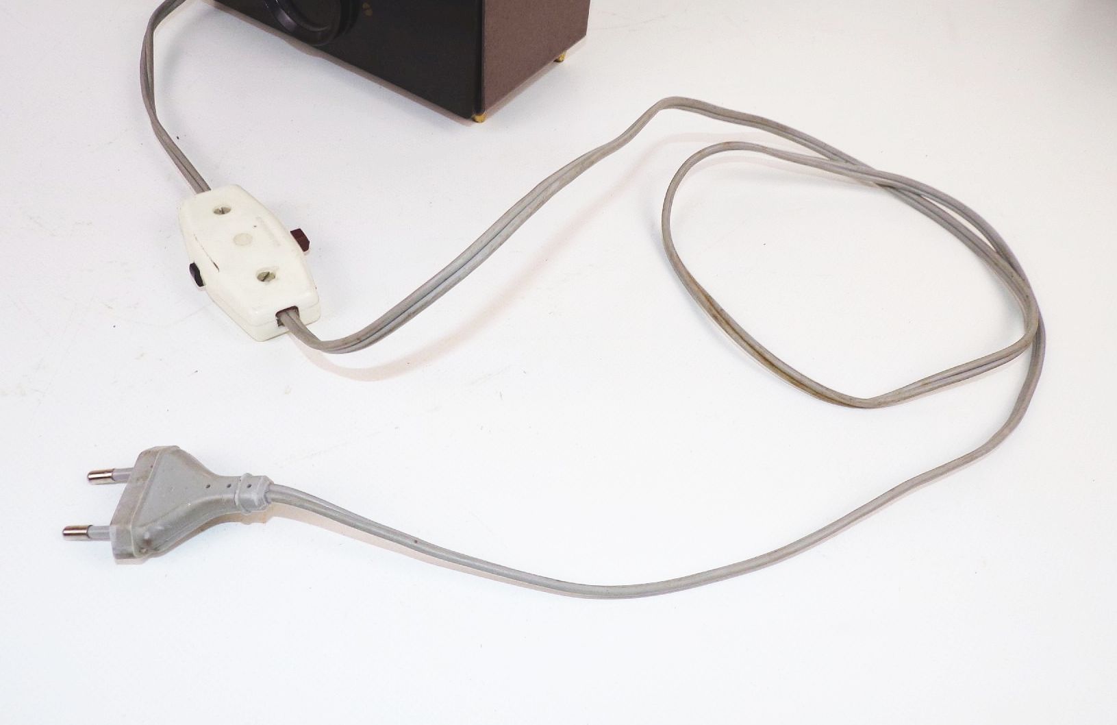 DDR Radio Schaltuhr VEB Feinmechanik Sonneberg Uhr Tischuhr Retro Vintage