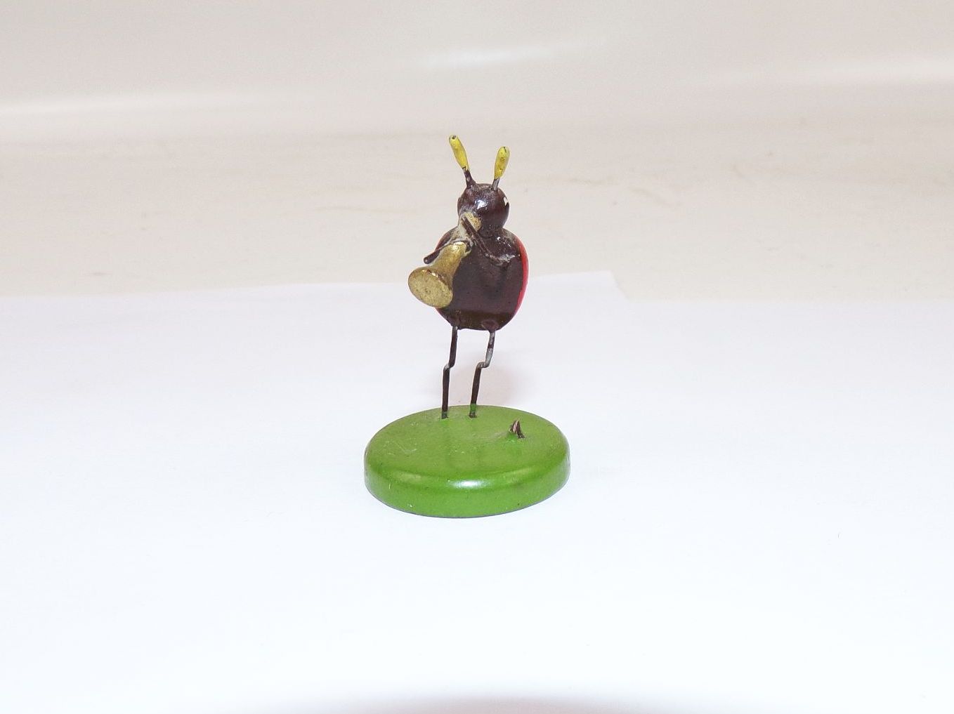 Alte Käfer Kapelle Erzgebirge wohl KWO 6 Stück Miniatur