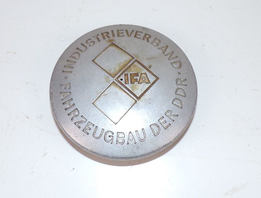 Alter IFA Tankdeckel Industrieverband Fahrzeugbau der DDR 