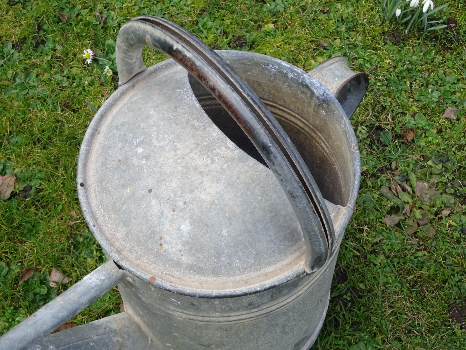 Alte Zinkgießkanne Bat Gießkanne 12 Liter Garten Gartendeko Alte Zinkgießkanne Bat Gießkanne 12 Liter Garten Gartendeko