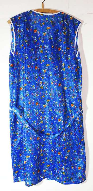 Kittelschürze DDR Polyester Dederon 70er 80er Original Schürze Kittelschürze DDR Polyester Dederon 70er 80er Original Schürze