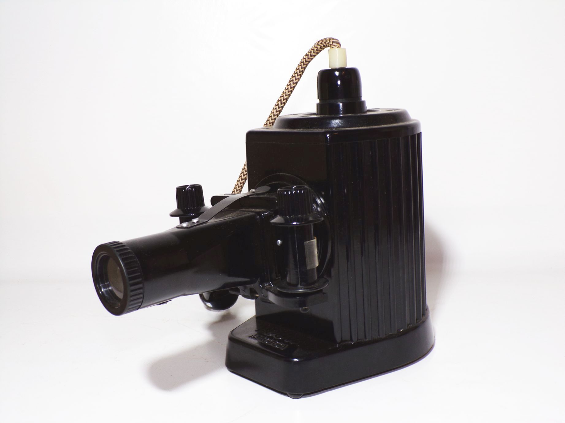 Pouva Magica Bakelit DDR Filmprojektor 