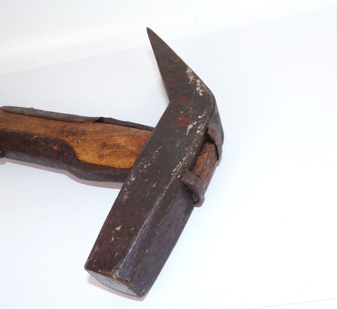 Alter Zimmermann Hammer Eisen Holz Schaft 