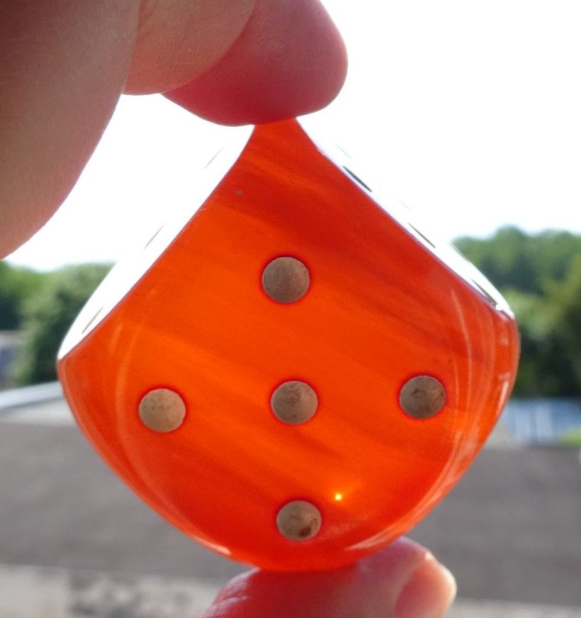 DDR Kunstharz Würfel Catalin