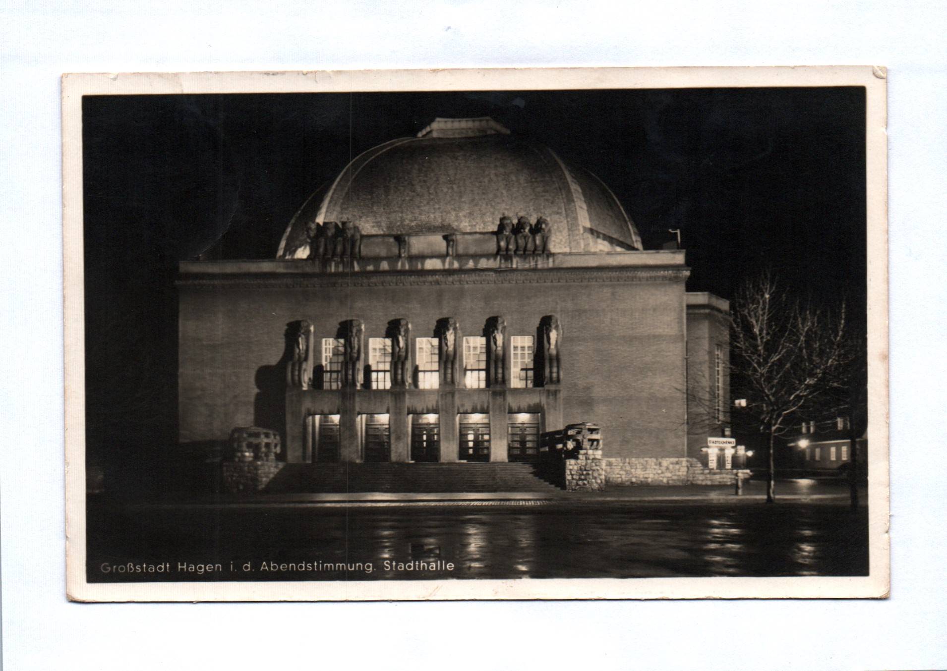 Foto Ak Großstadt Hagen Abendstimmung Stadthalle Feldpost 1939