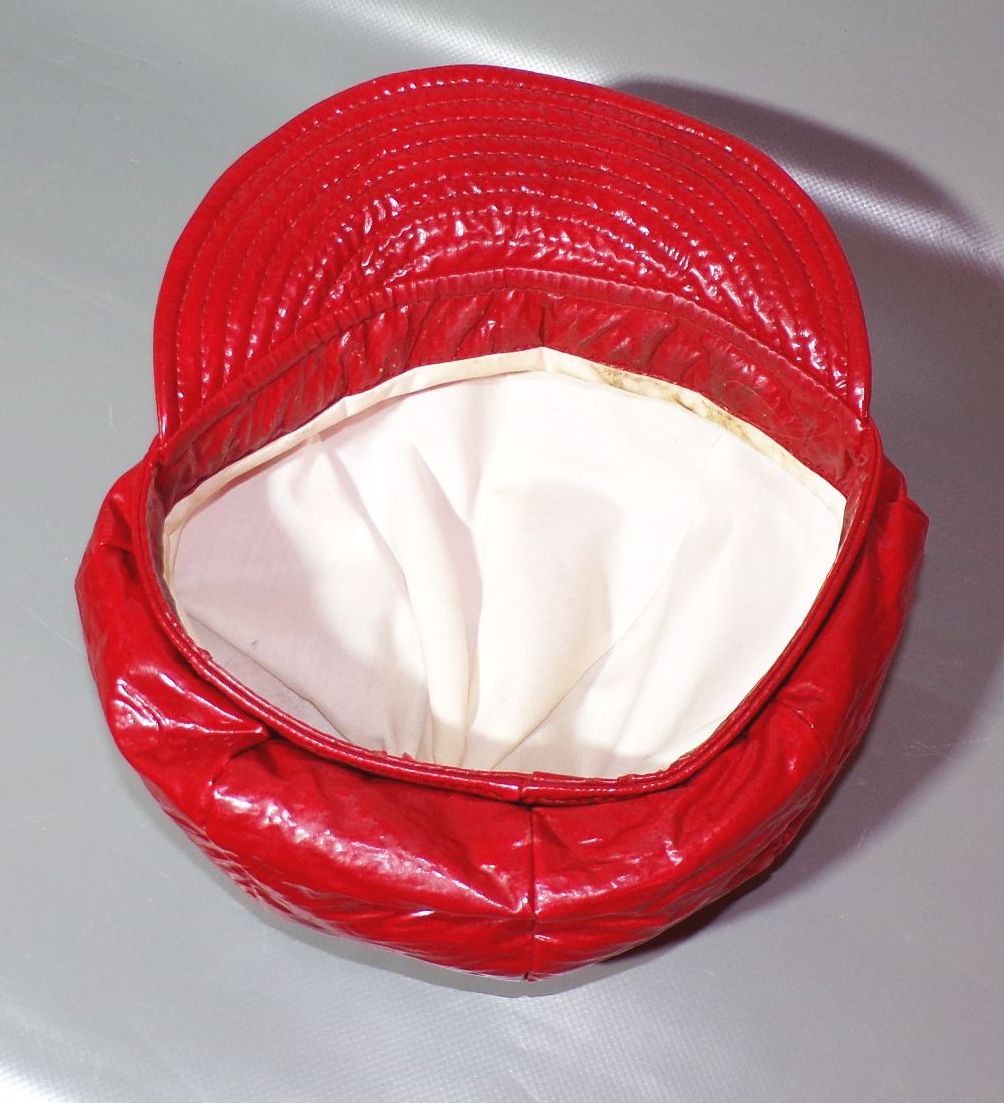 DDR Mütze Rot Igelit Größe 54 Retro Vintage 