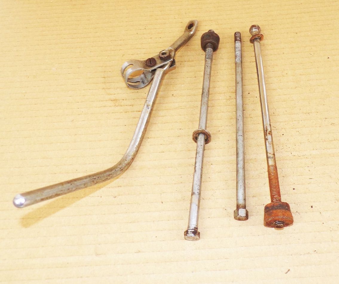 Alte Fahrrad Lenkerschraube Stempelbremse Ersatzteile 