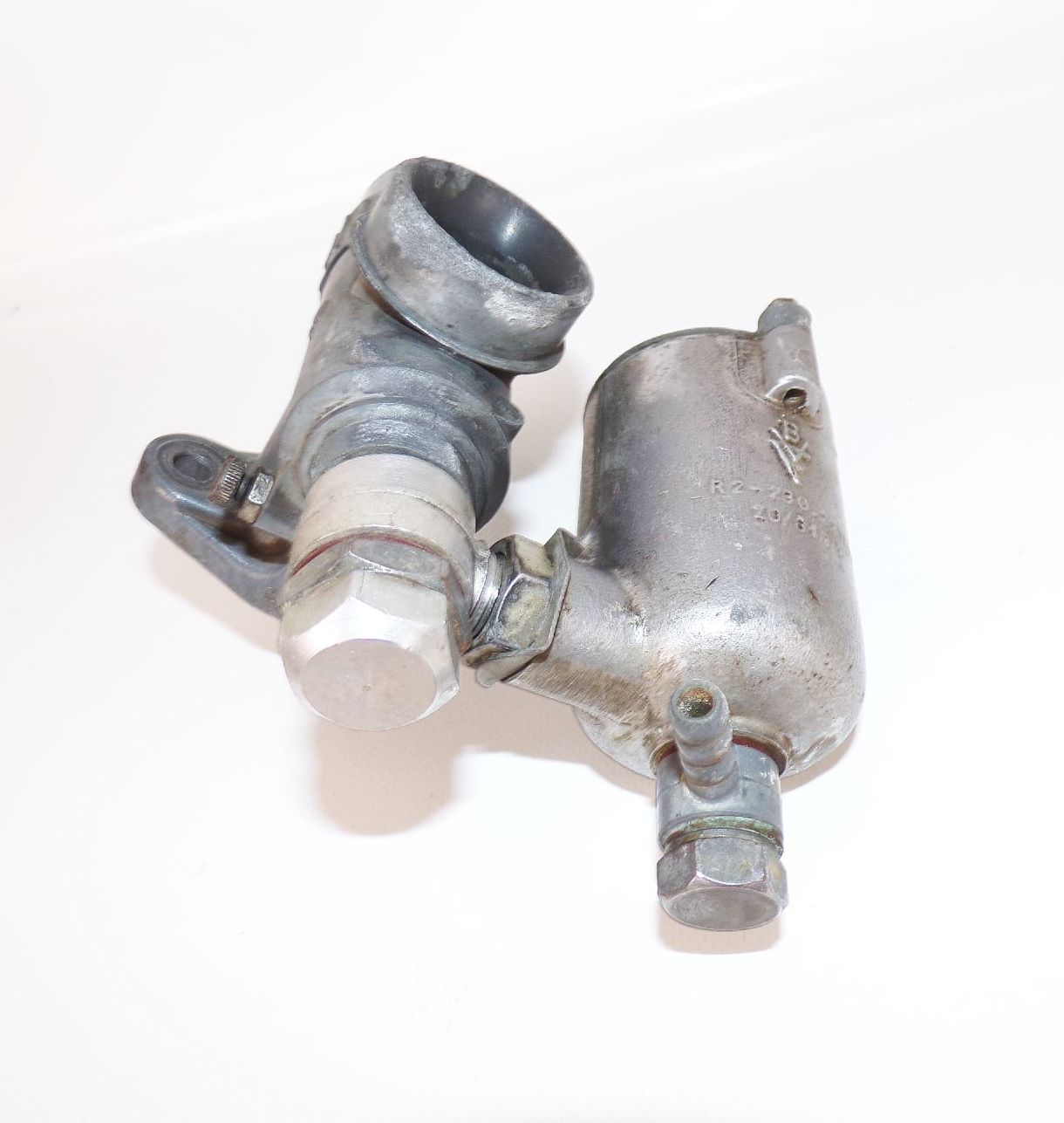 Alter Awo Vergaser BVF 