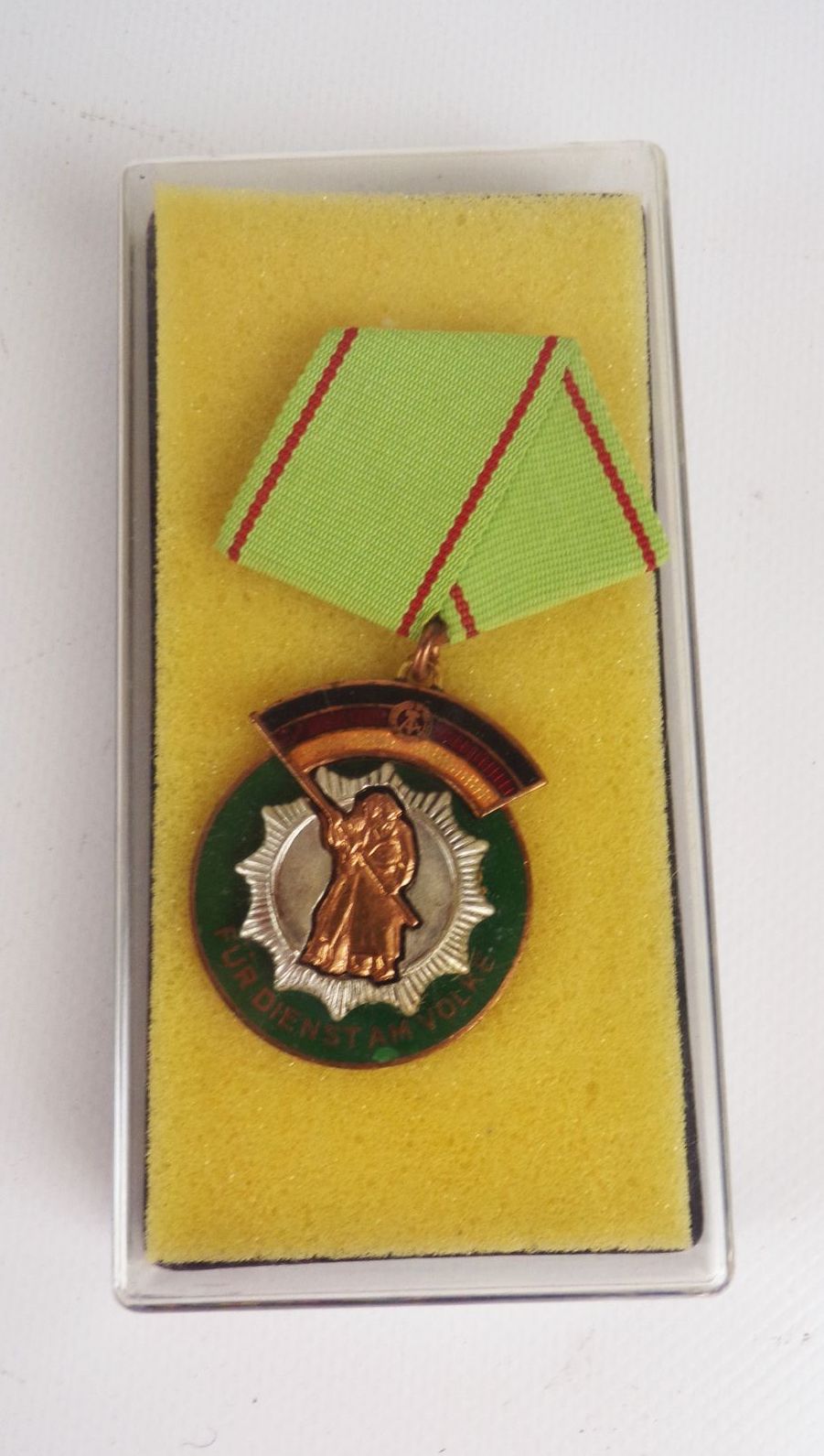 Volkspolizei Abzeichen Für Dienste am Volke DDR VP Etui