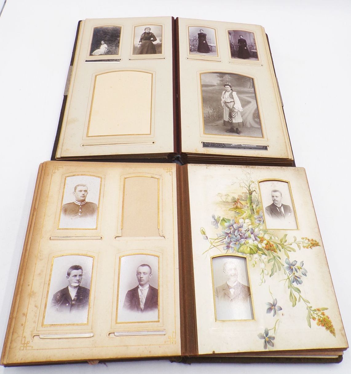 2 x Fotoalbum Kabinettfotos CDV Fotos Hartpappe um 1900 2 x Fotoalbum Kabinettfotos CDV Fotos Hartpappe um 1900