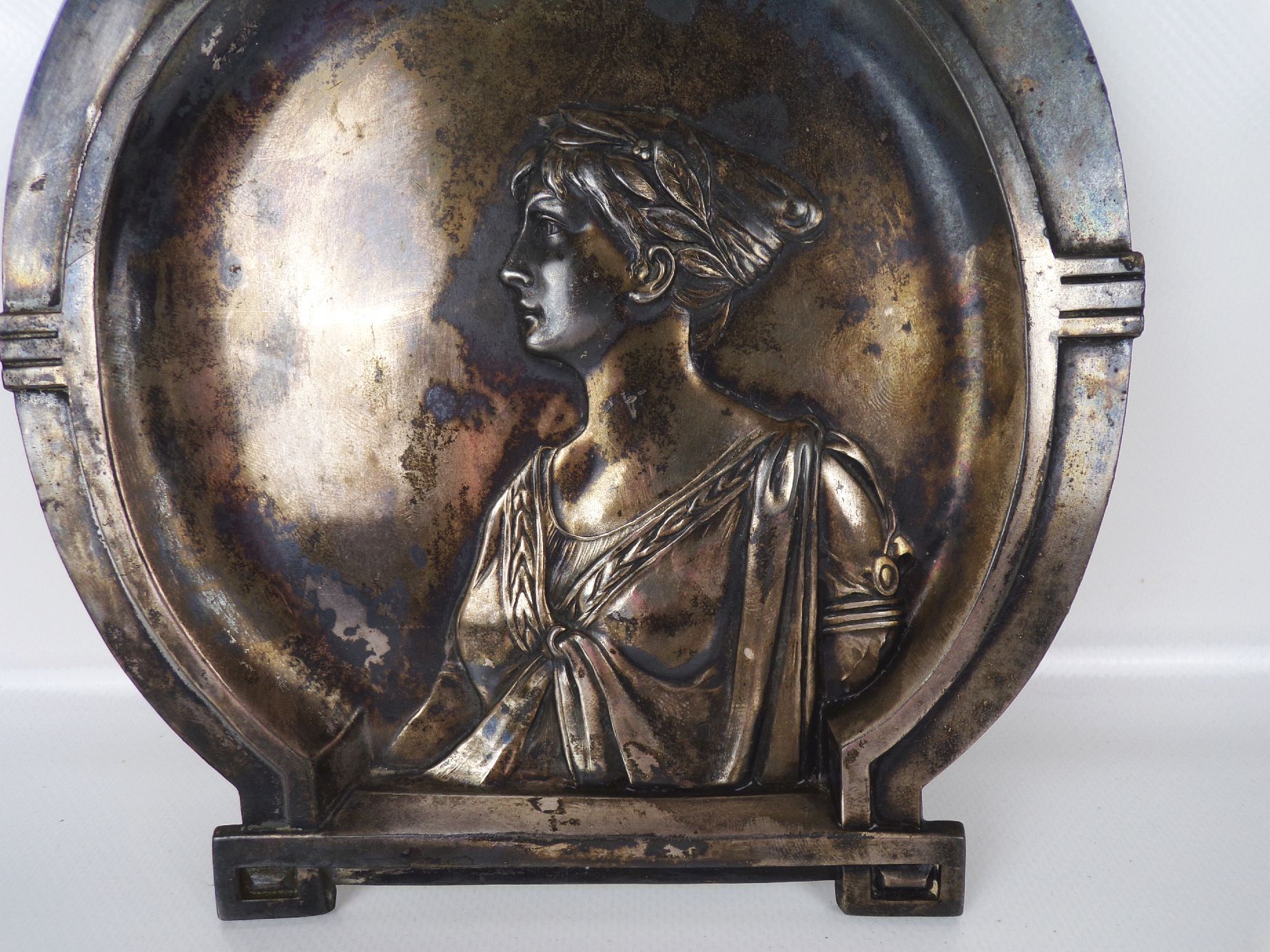 Jugendstil Wandbild Damen Portrait Metall um 1900 Jugendstil Wandbild Damen Portrait Metall um 1900