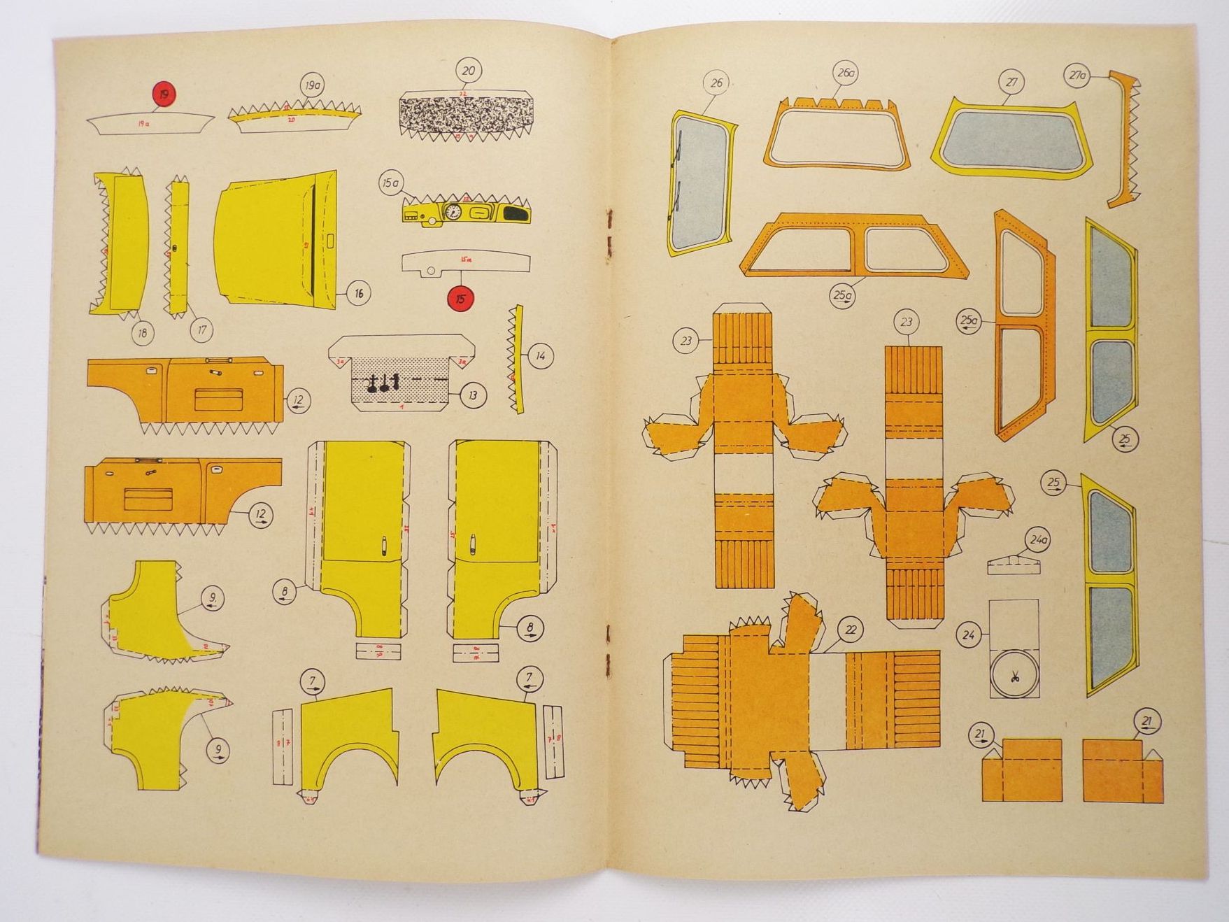Kranich Modellbogen Trabant 601 DDR 1965 Junge Welt 